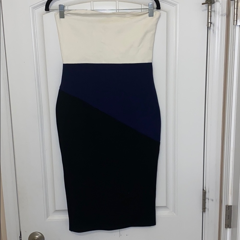Hannah block strapless dress